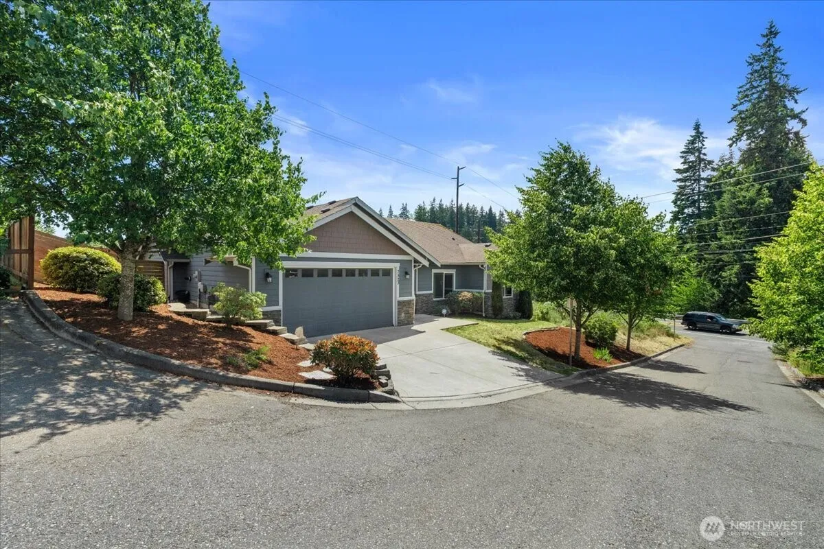 Property photo for 7523 Broadway, Everett photo 4