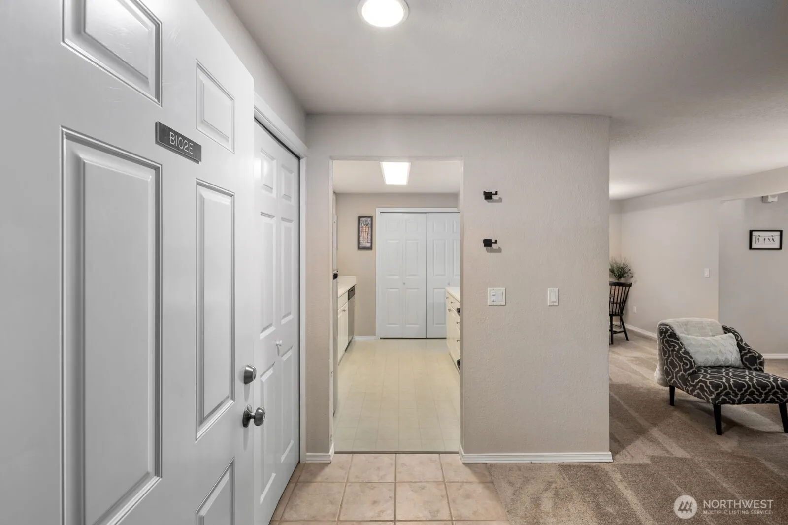 Property photo for 9494 Redmond Woodinville Road Ne #b102, Redmond photo 4