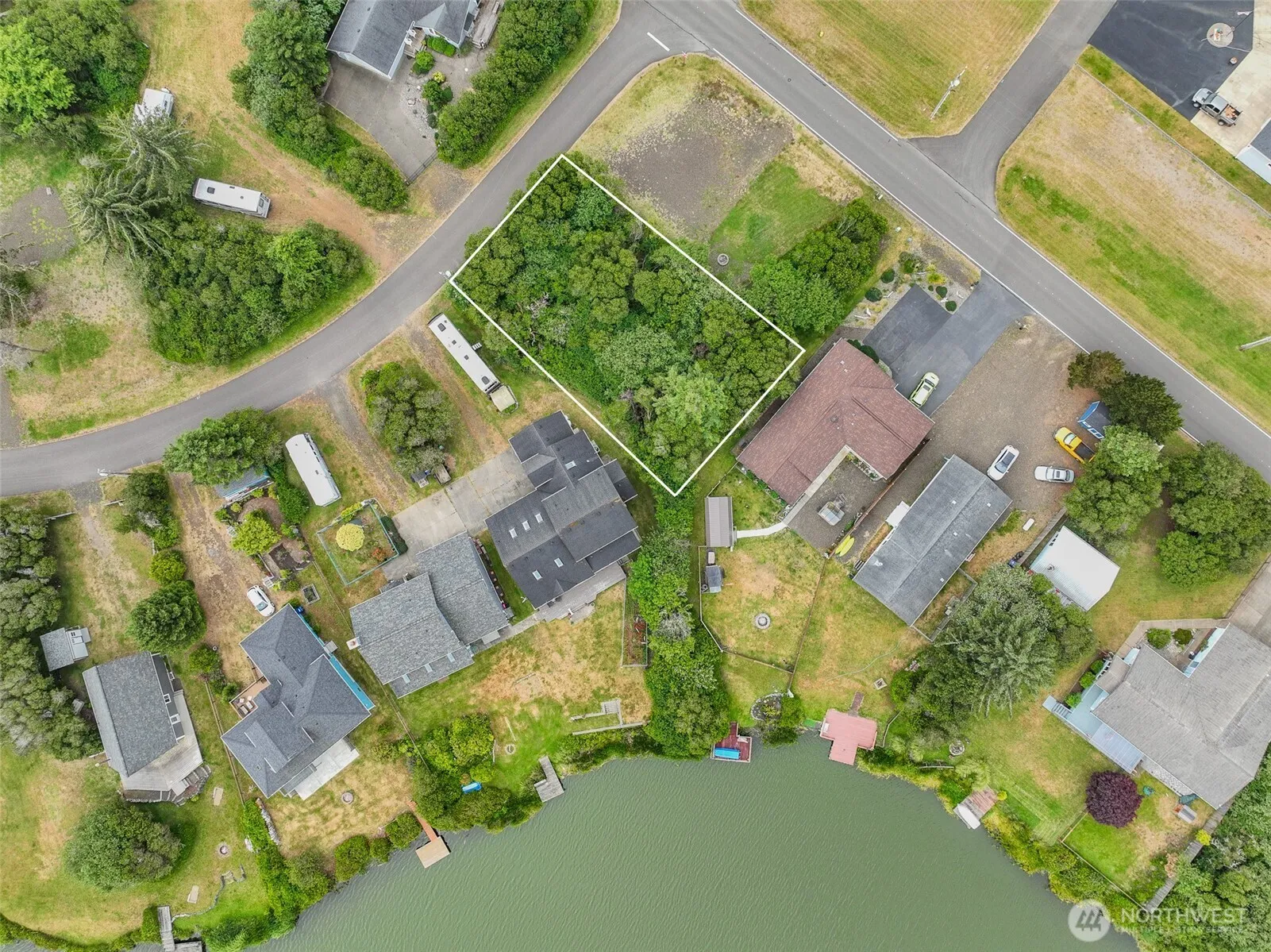 Property photo for 134 Sea Breeze Loop Sw, Ocean Shores photo 4