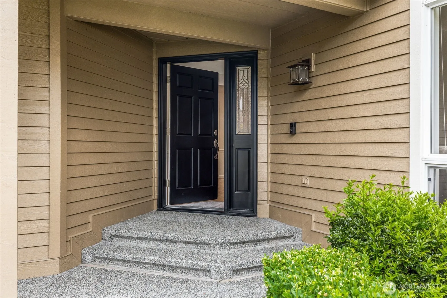 Property photo for 1917 237th Place Se, Bothell photo 4