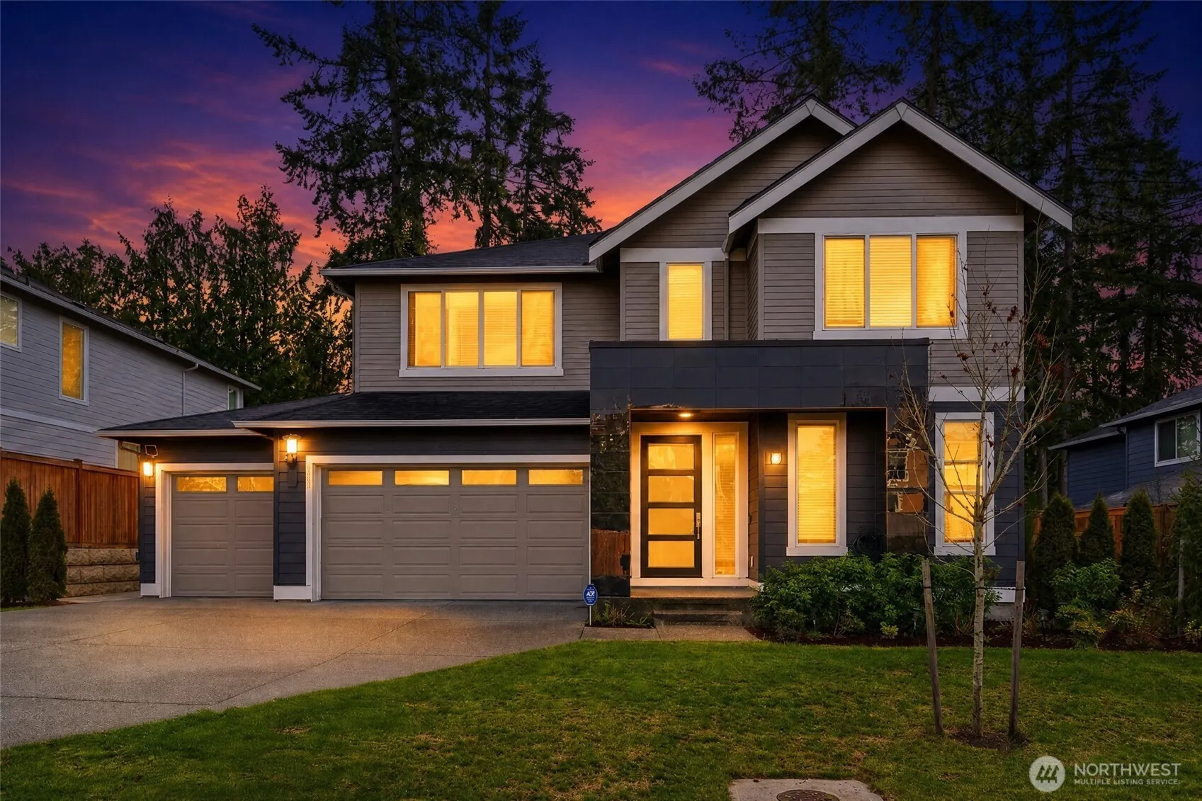 Property photo for 6563 Se 8th Place, Renton