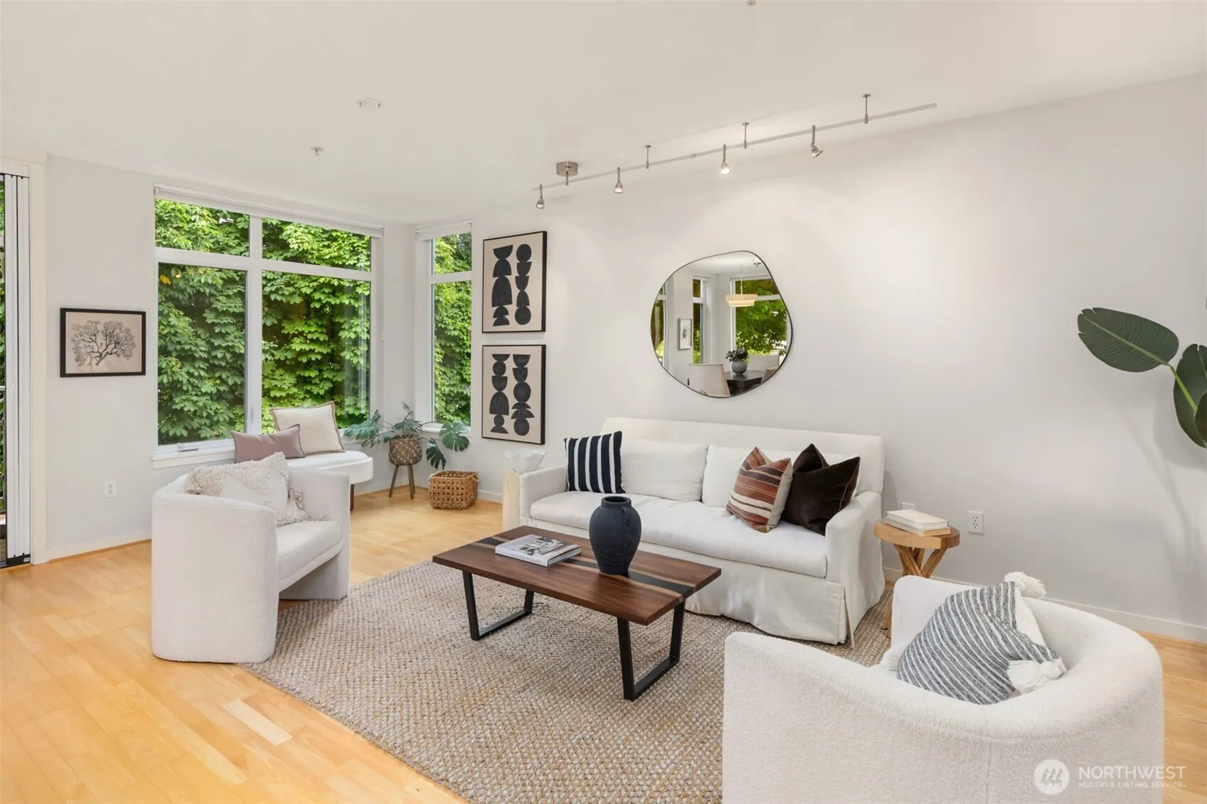 Property photo for 190 Harbor Square Loop Ne #c 331, Bainbridge Island photo 4