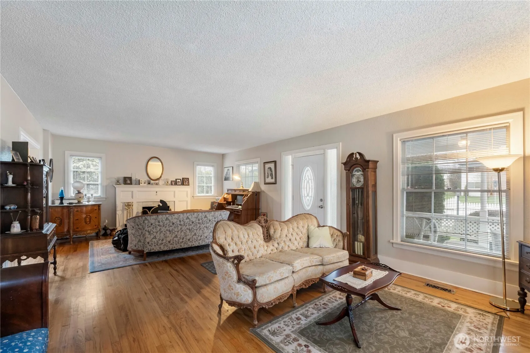 Property photo for 128 5th Avenue Nw, Puyallup photo 4