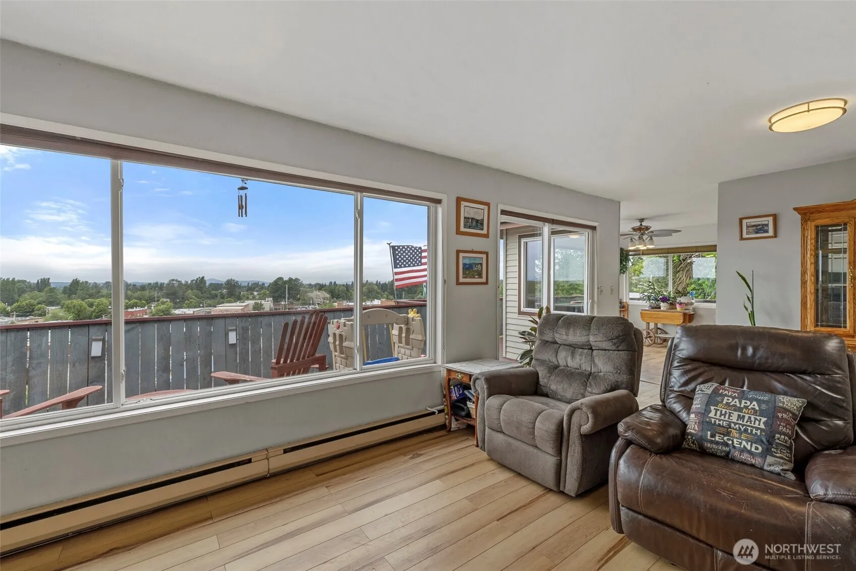 Property photo for 303 S 5th Street, Mount Vernon photo 4