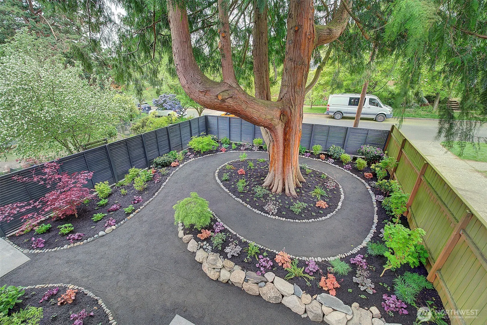 Property photo for 7912 34th Avenue Sw, Seattle photo 3