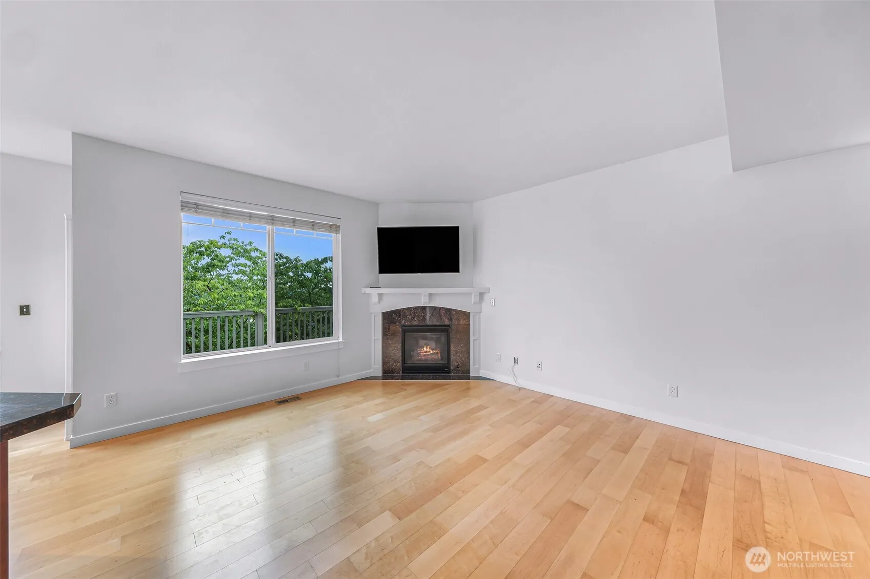 Property photo for 1757 9th Court Ne, Issaquah photo 5