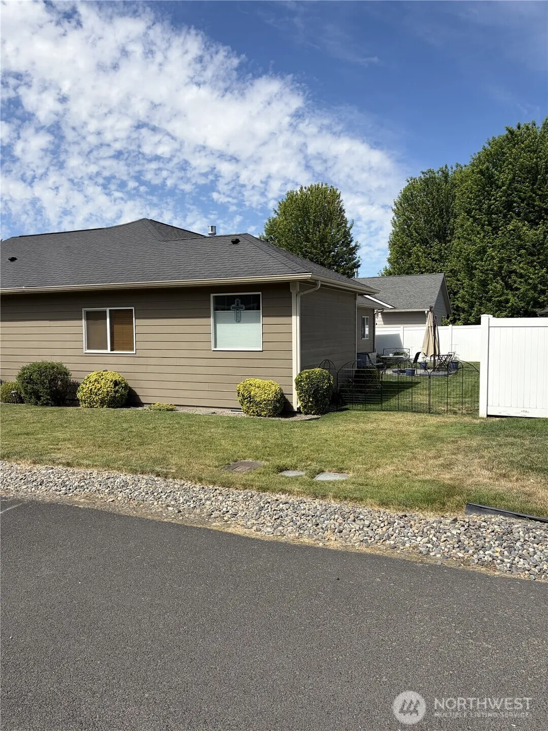 Property photo for 763 Se Bedford Loop, College Place photo 3