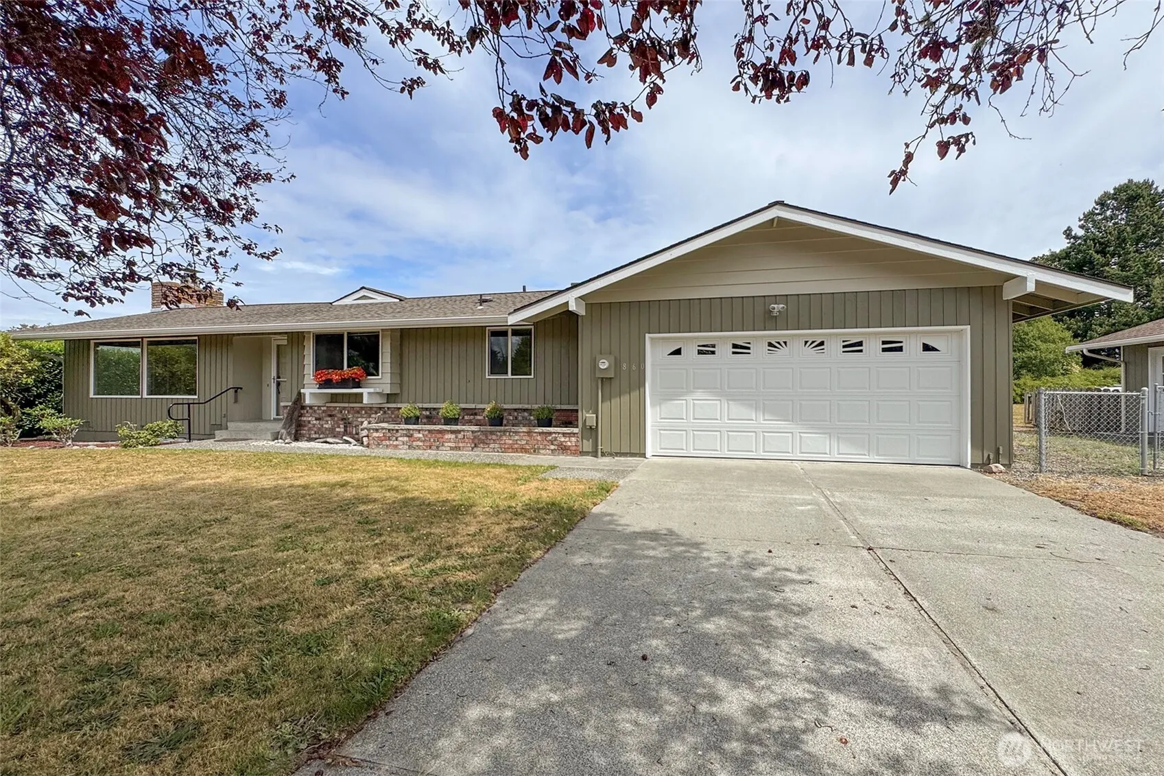 Property photo for 860 Thornton Drive, Sequim photo 2