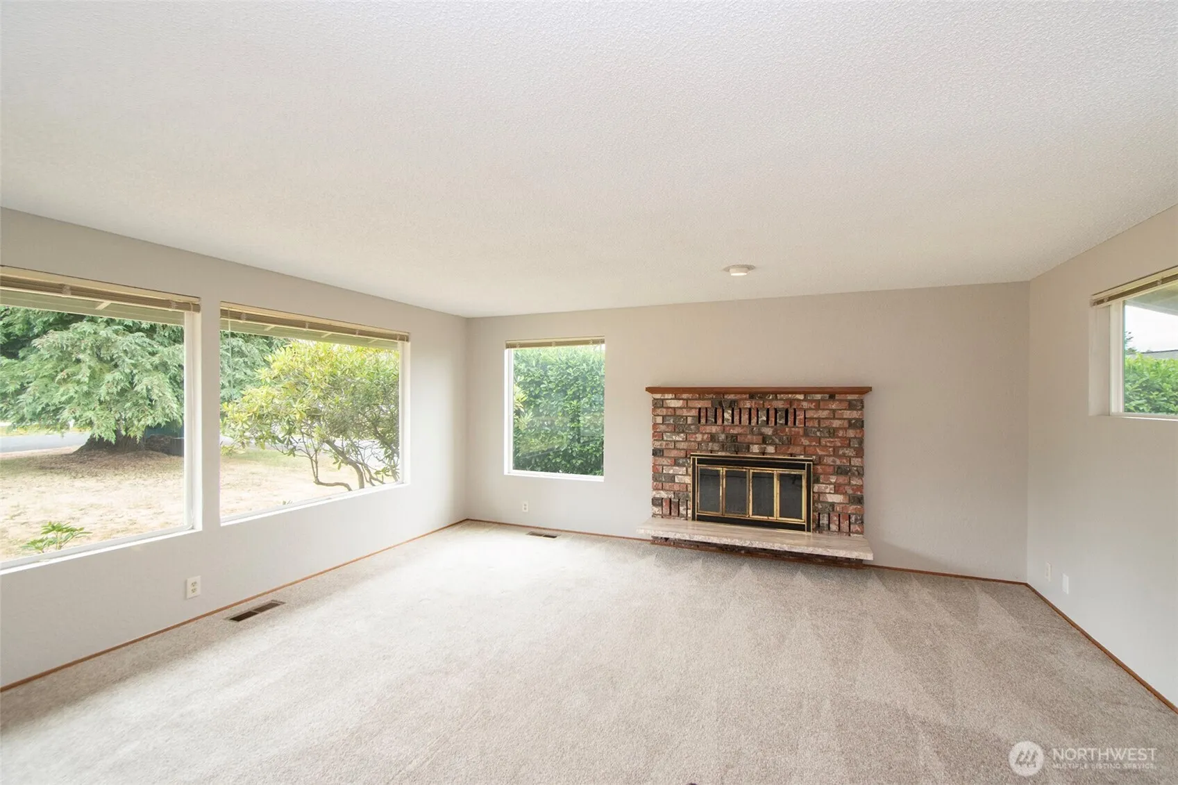 Property photo for 860 Thornton Drive, Sequim photo 3