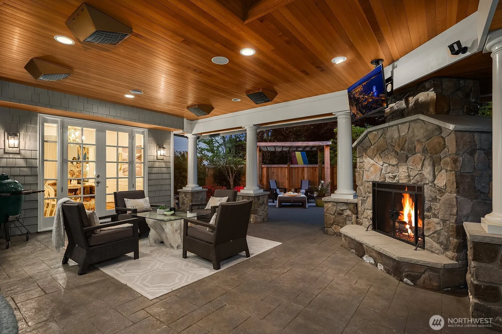 Property photo for 27212 Se 12th Place, Sammamish photo 2