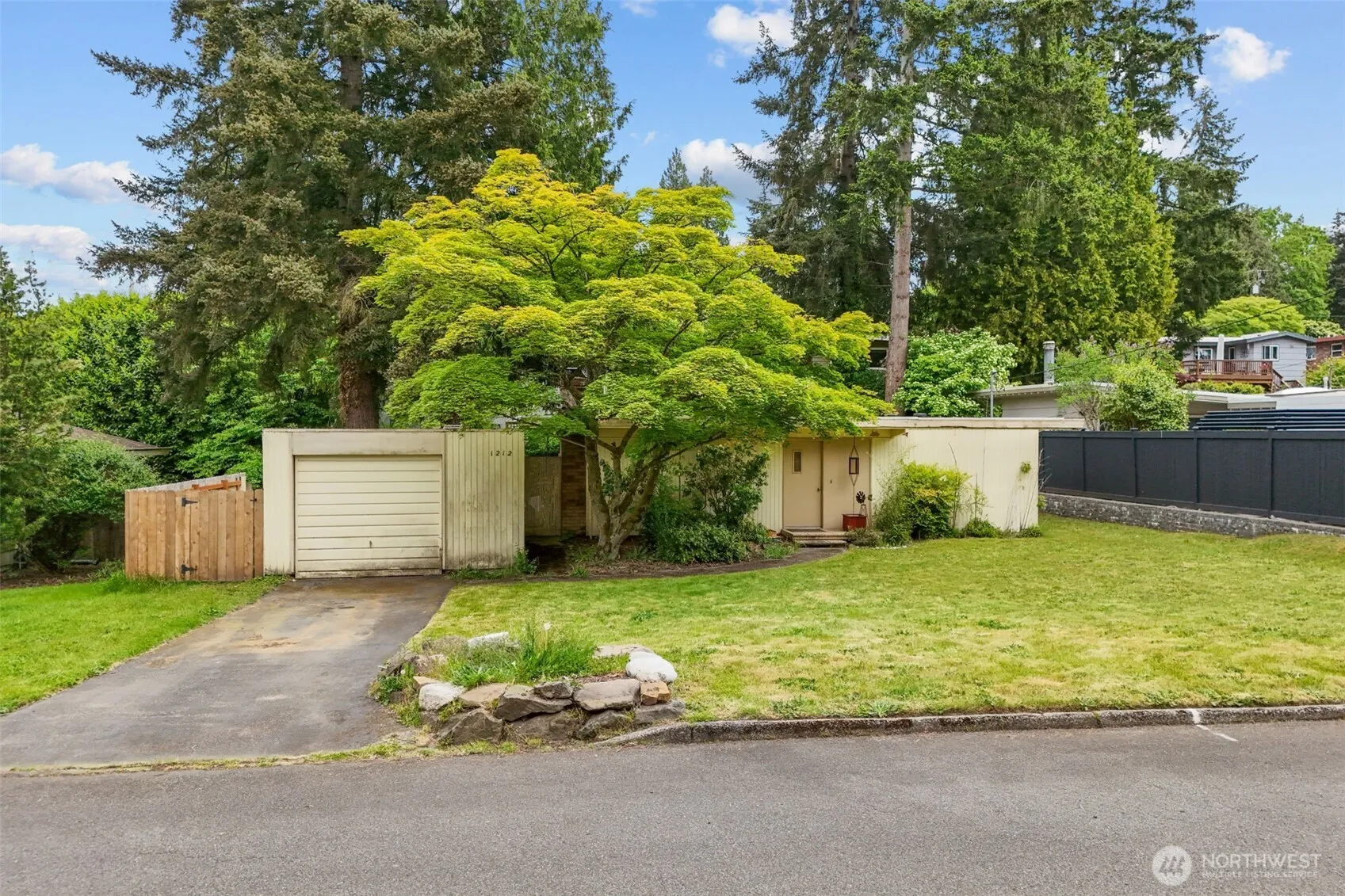 Property photo for 1212 146th Avenue Se, Bellevue