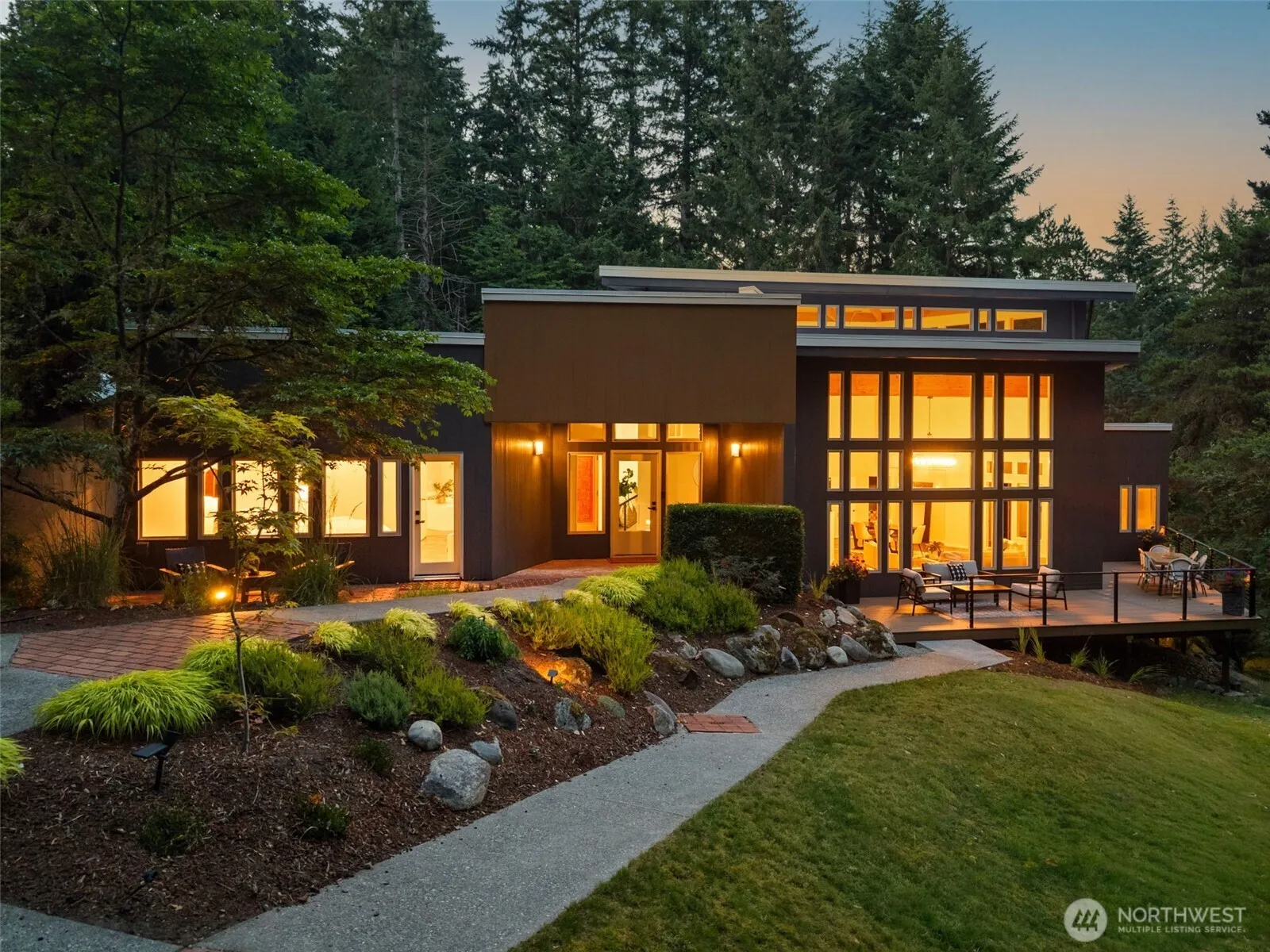 Property photo for 4456 Pinto Court Ne, Bainbridge Island photo 2