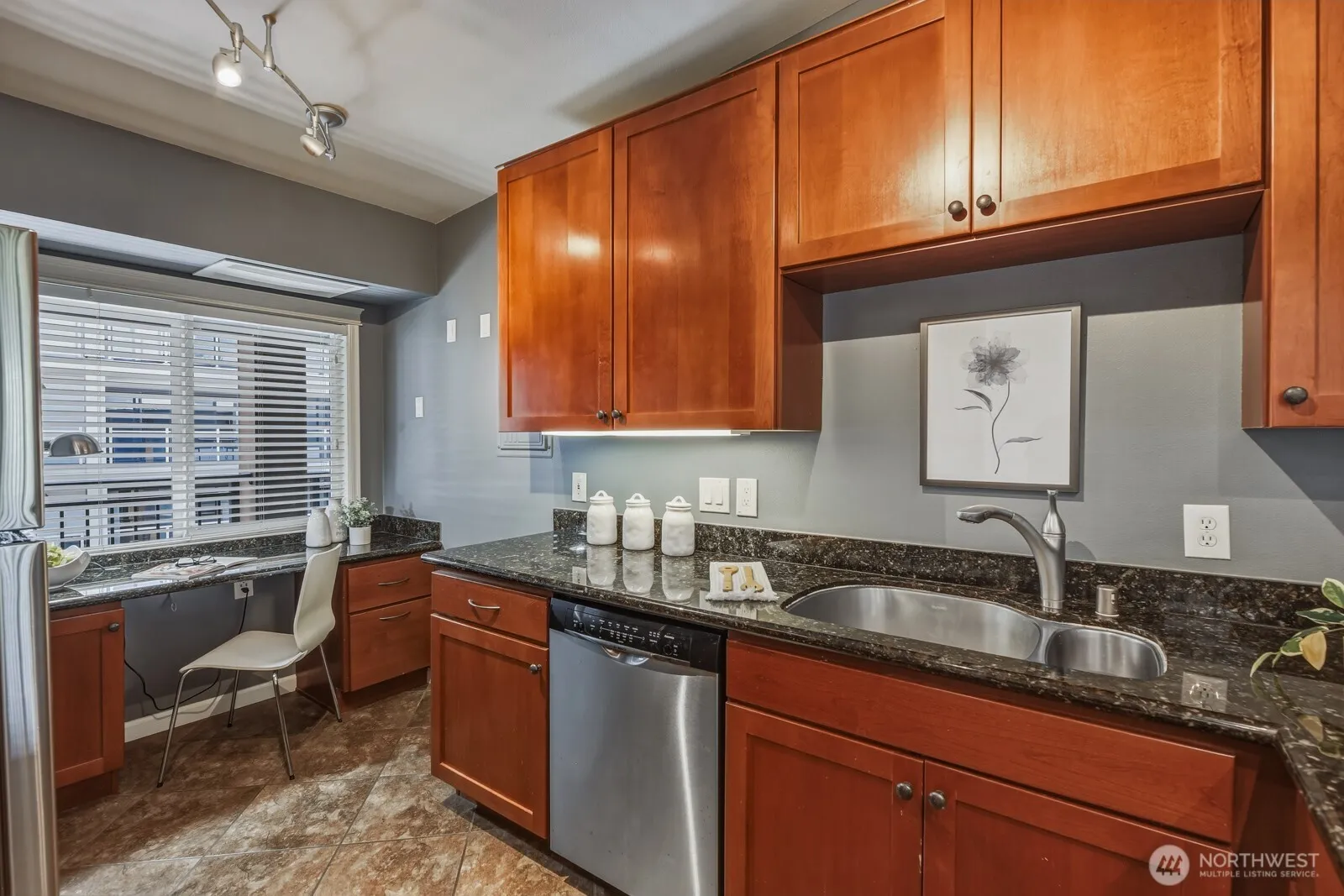 Property photo for 130 105th Avenue Se #316, Bellevue photo 5