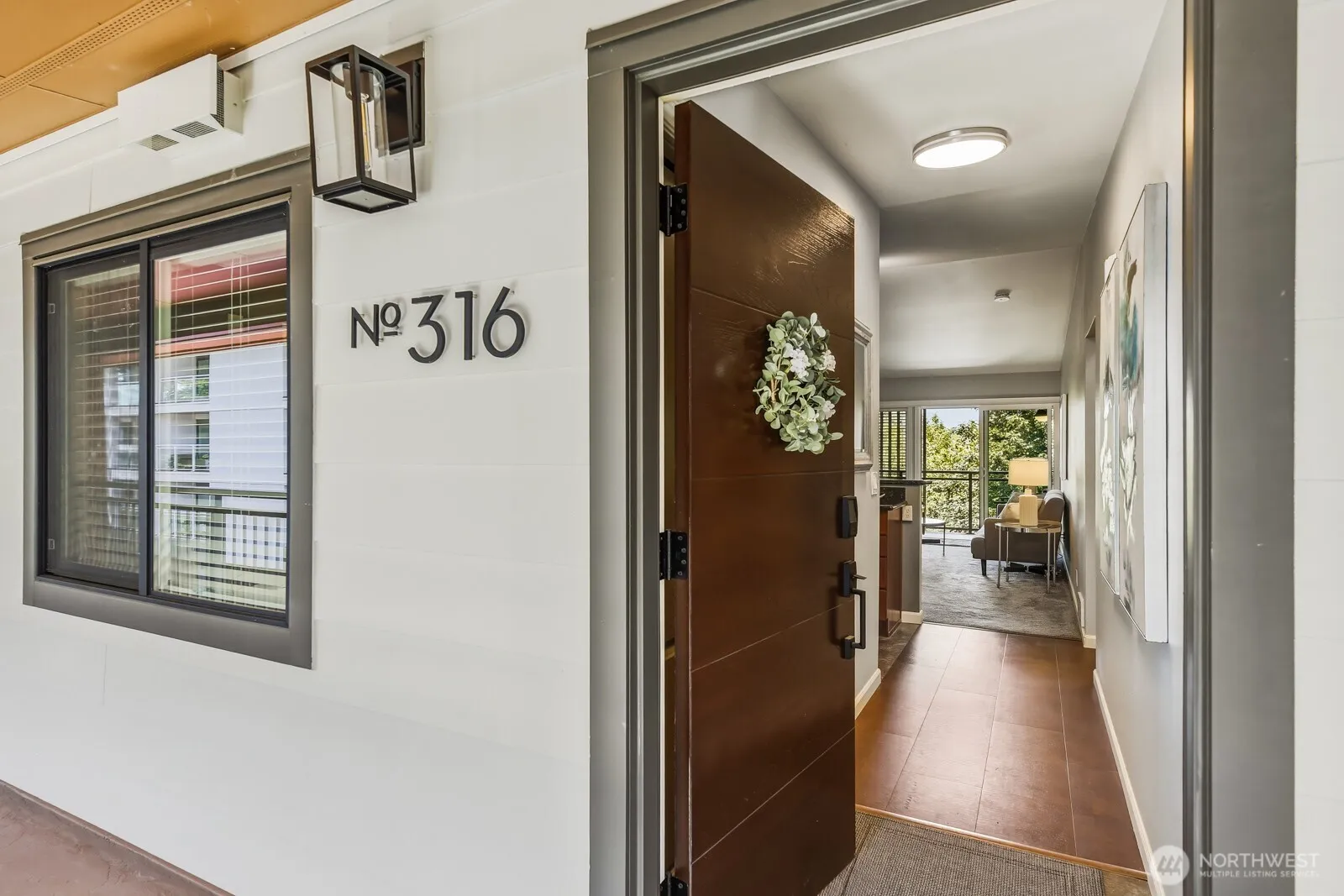 Property photo for 130 105th Avenue Se #316, Bellevue photo 3