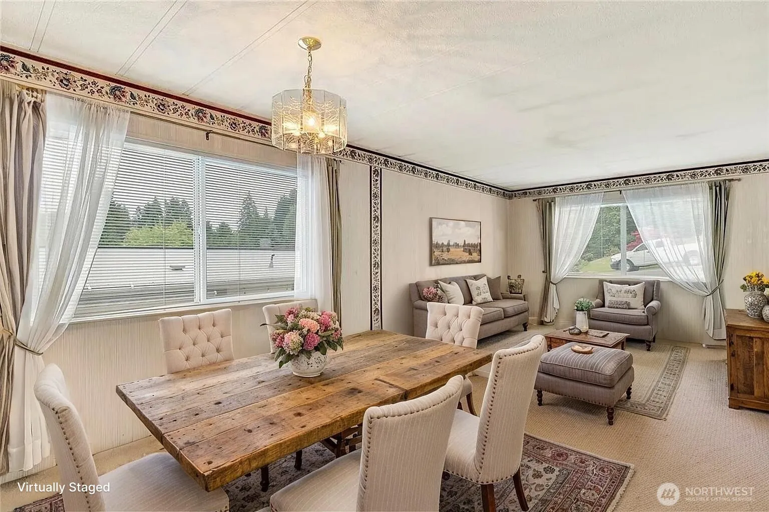 Property photo for 17044 Woodcrest Drive Ne, Bothell photo 5