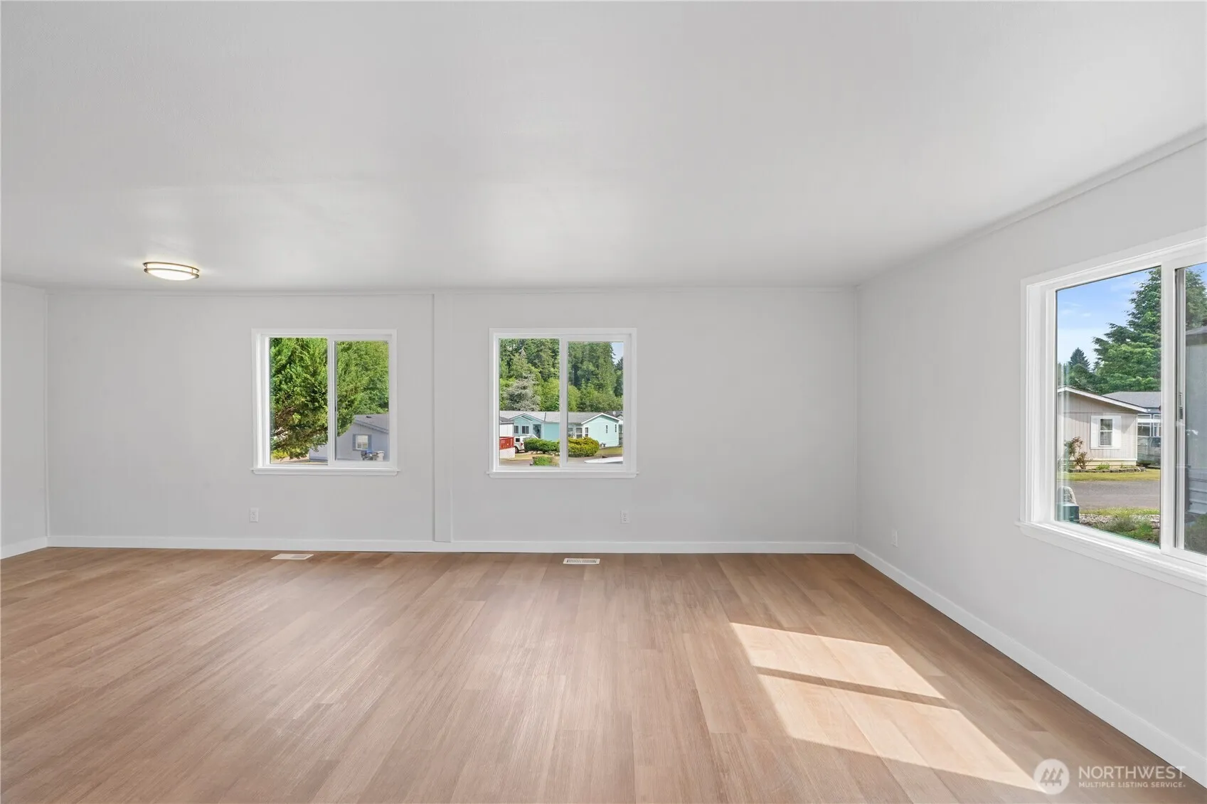 Property photo for 1019 Standford Drive #16, Cosmopolis photo 5