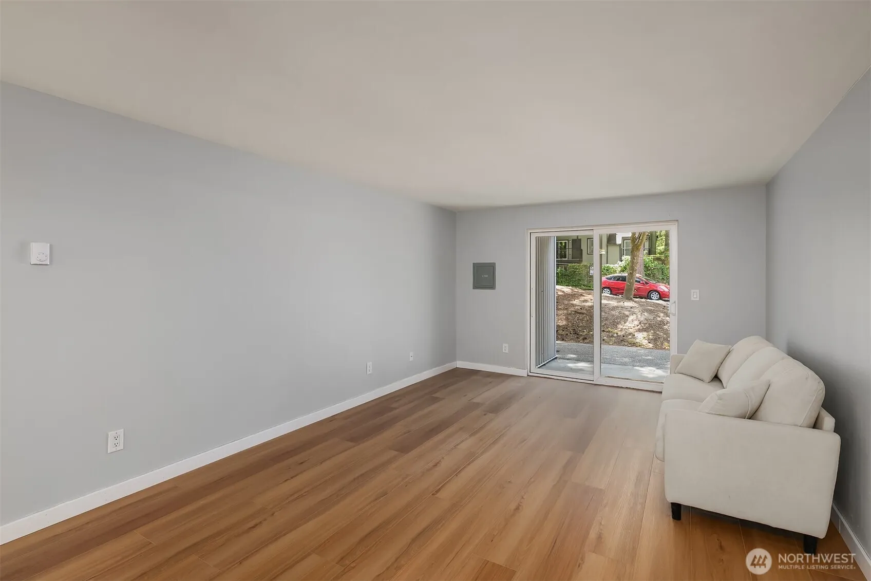 Property photo for 14480 Ne 31st Street #j101, Bellevue photo 5