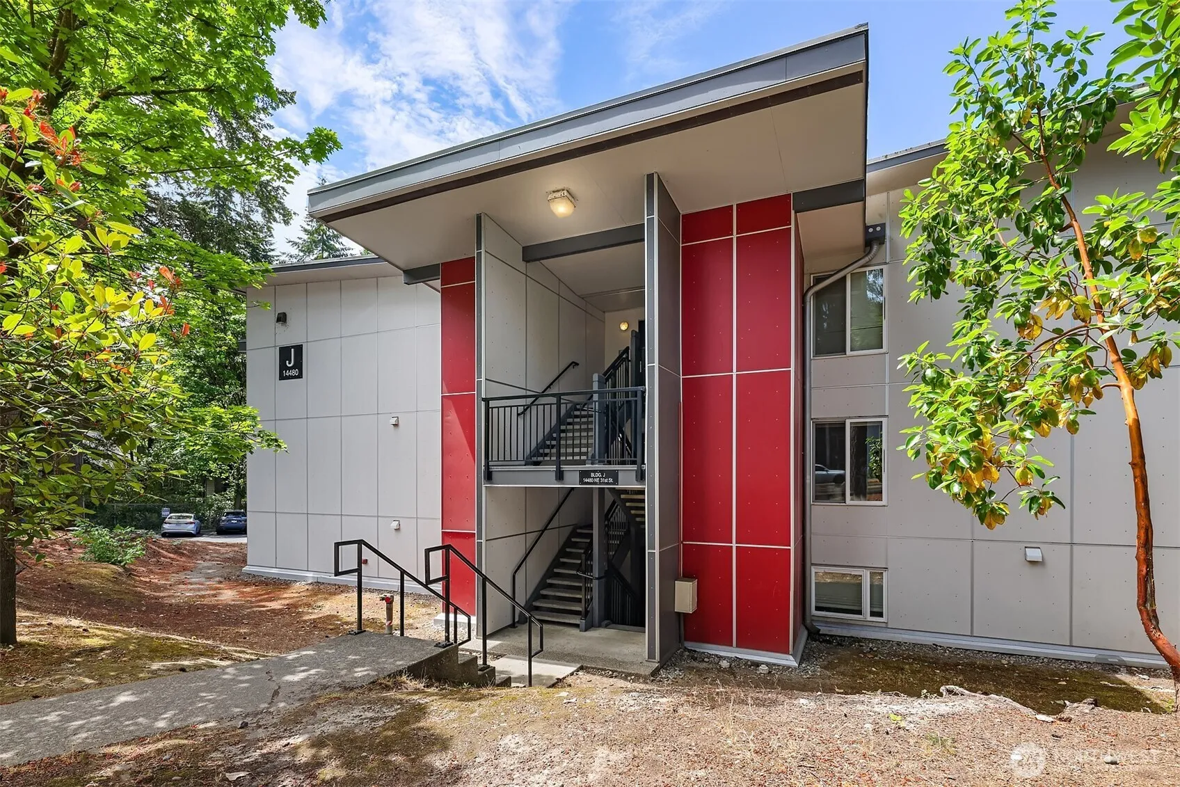 Property photo for 14480 Ne 31st Street #j101, Bellevue