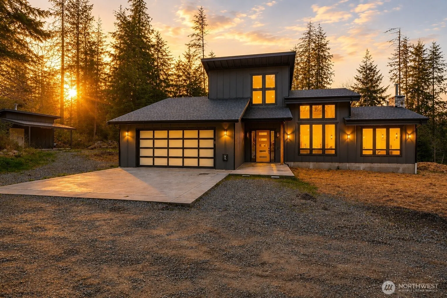 Property photo for 14886 Wilkeson Spiketon Road E, Wilkeson
