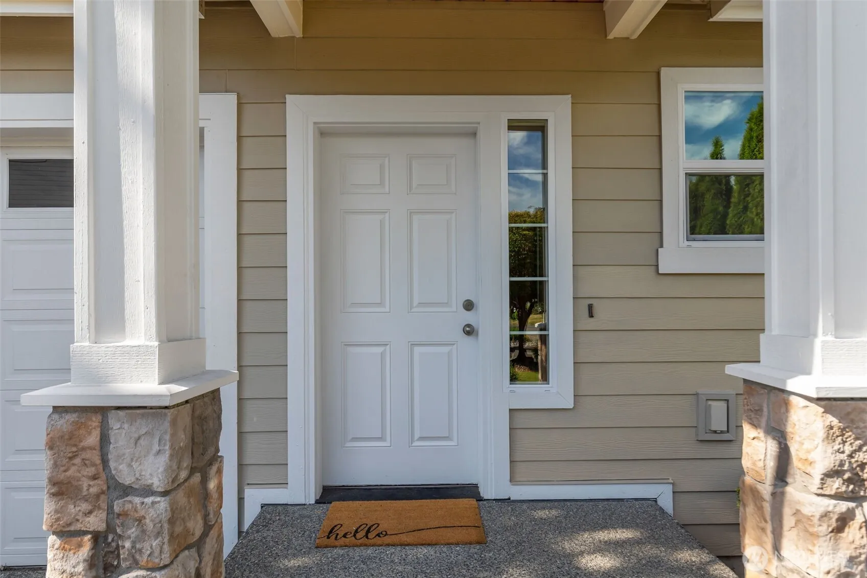 Property photo for 18208 2nd Place W #b, Bothell photo 3
