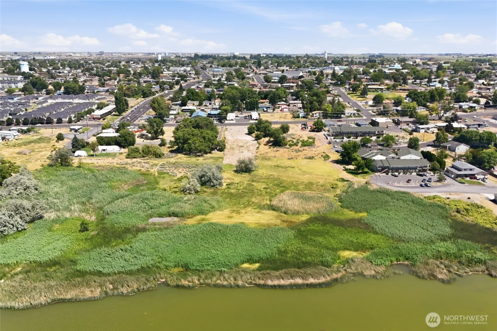 Property photo for 1042 S Division Street, Moses Lake