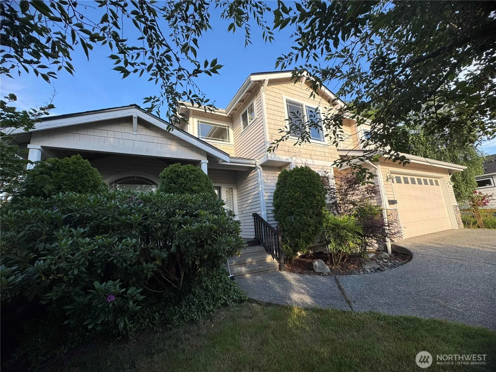 Property photo for 510 3rd Avenue N, Edmonds photo 3