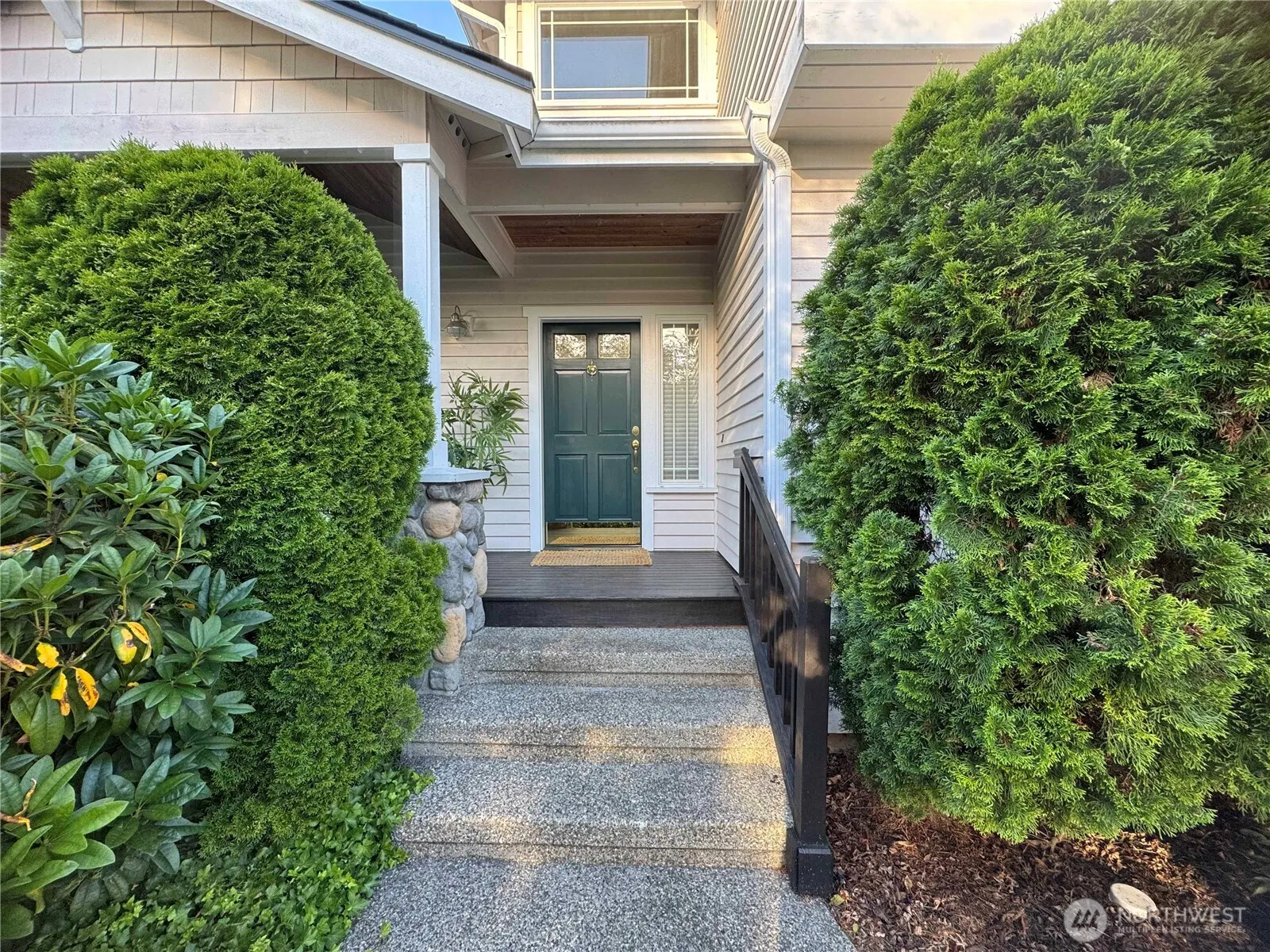 Property photo for 510 3rd Avenue N, Edmonds photo 4