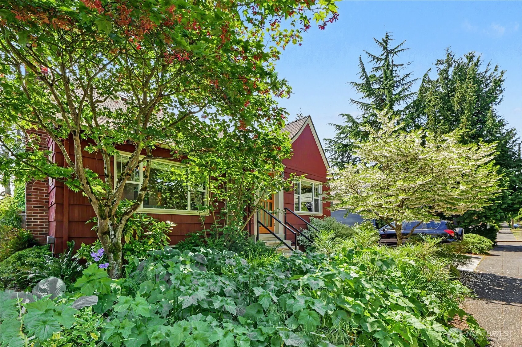 Property photo for 351 Nw 84th Street, Seattle photo 2