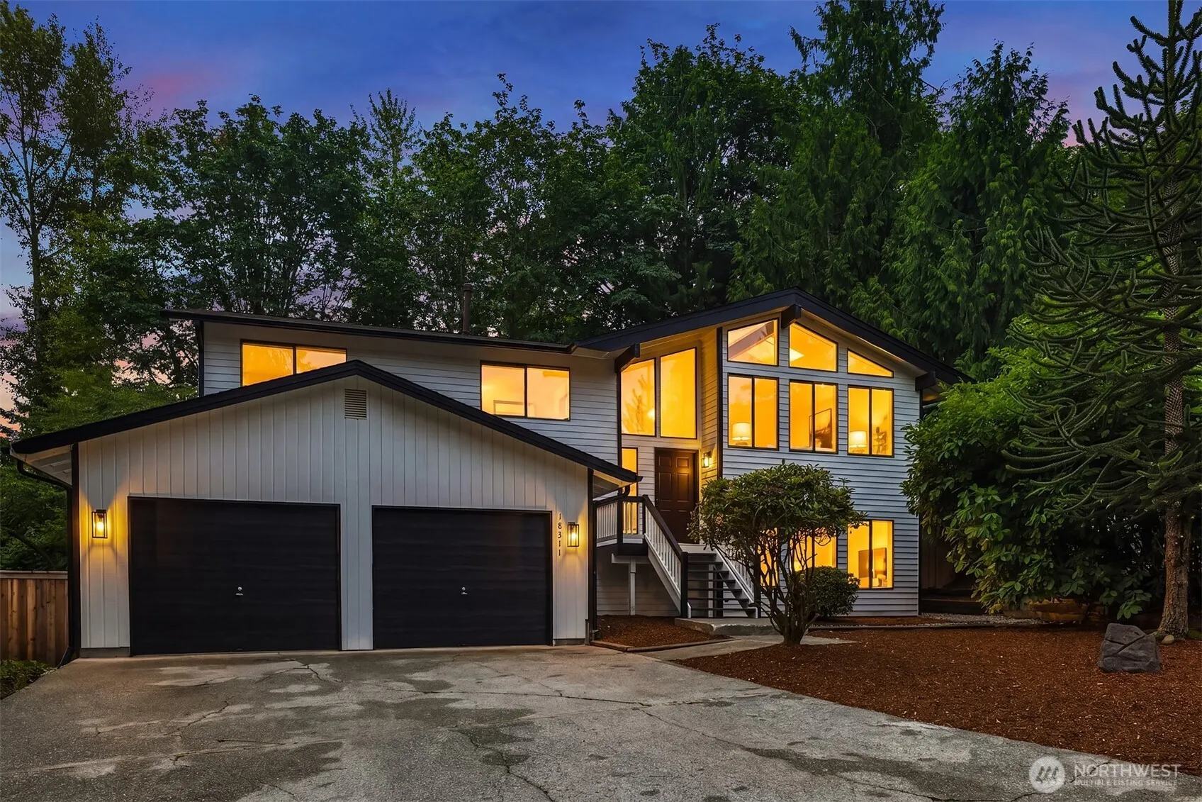 Property photo for 18311 Ne 105th Court, Redmond