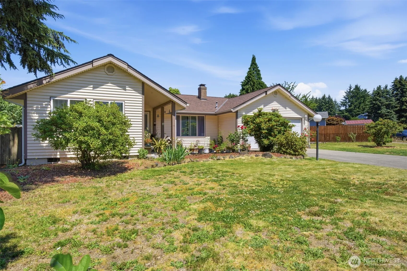 Property photo for 4424 30th Avenue Se, Lacey photo 2