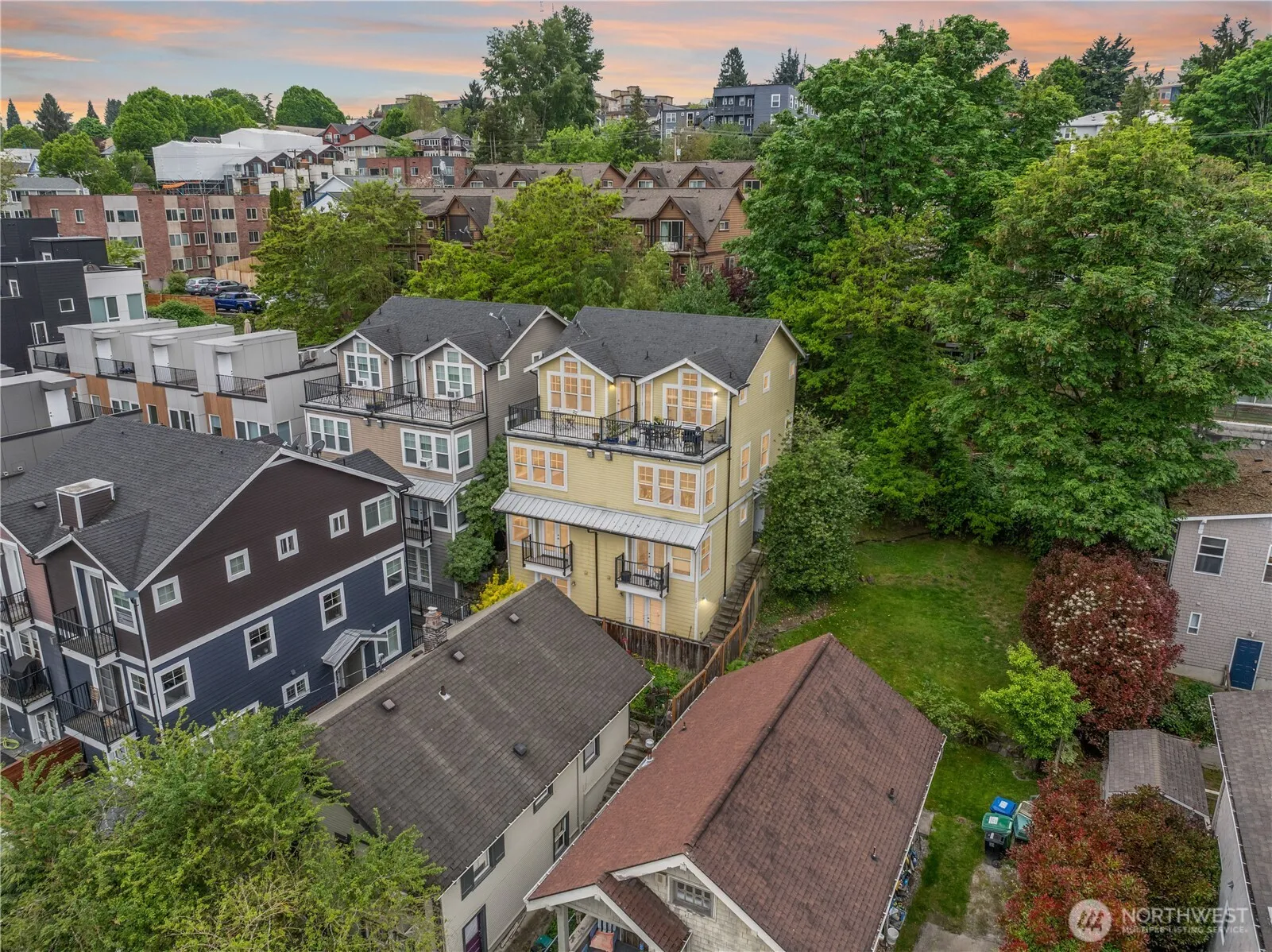 Property photo for 129 A 26th Avenue E, Seattle