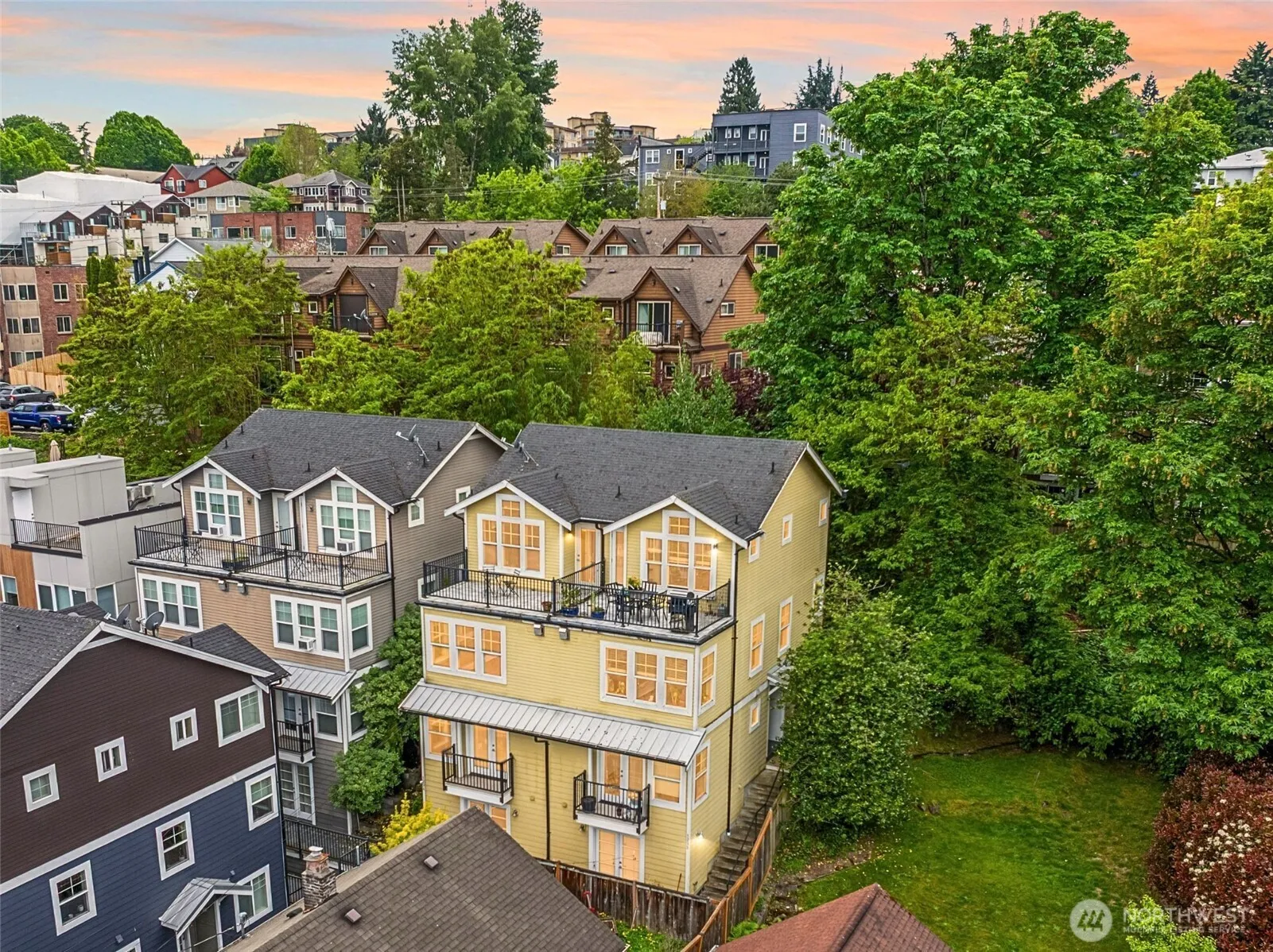 Property photo for 129 A 26th Avenue E, Seattle