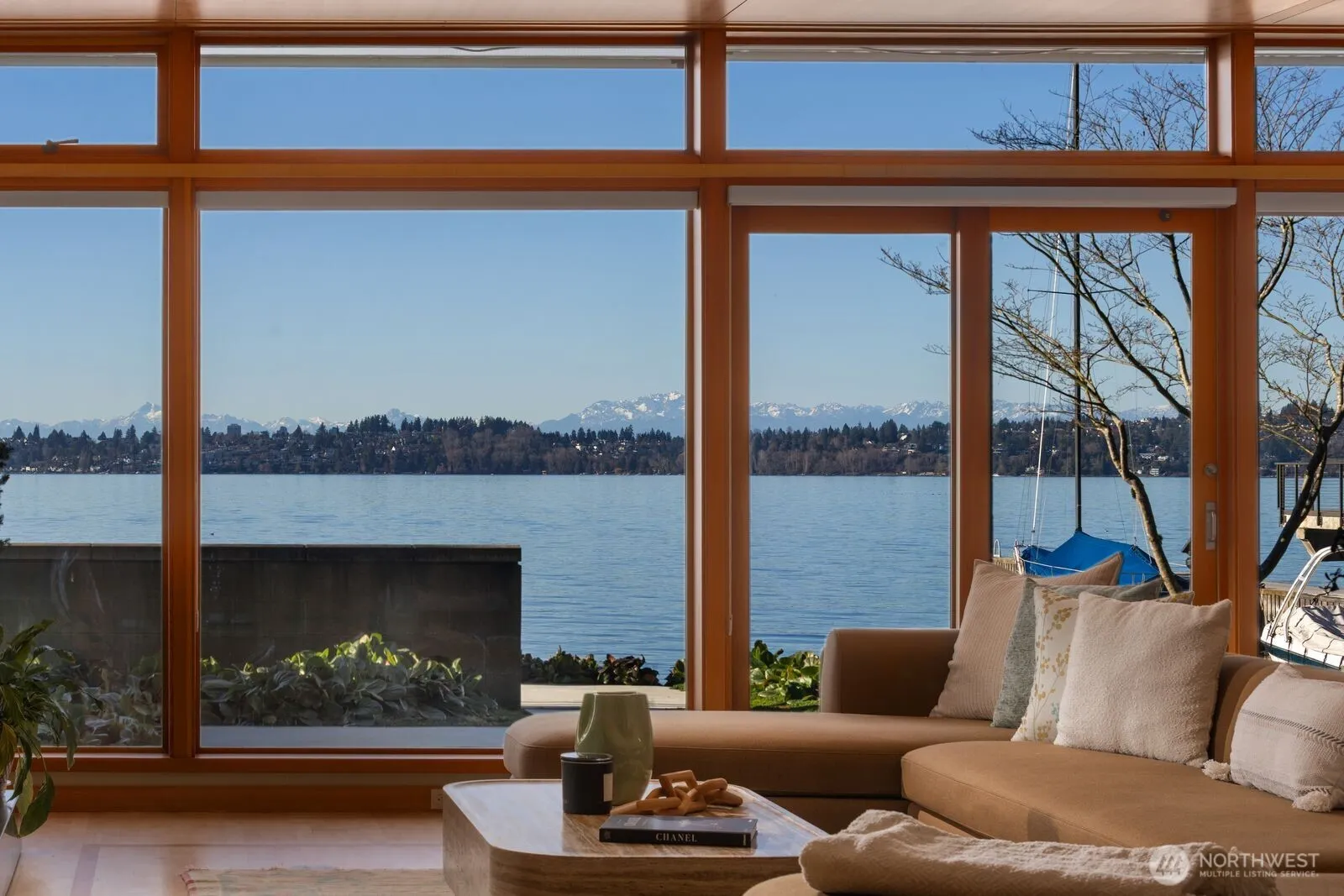 Property photo for 5505 Lake Washington Boulevard Ne #1-e, Kirkland