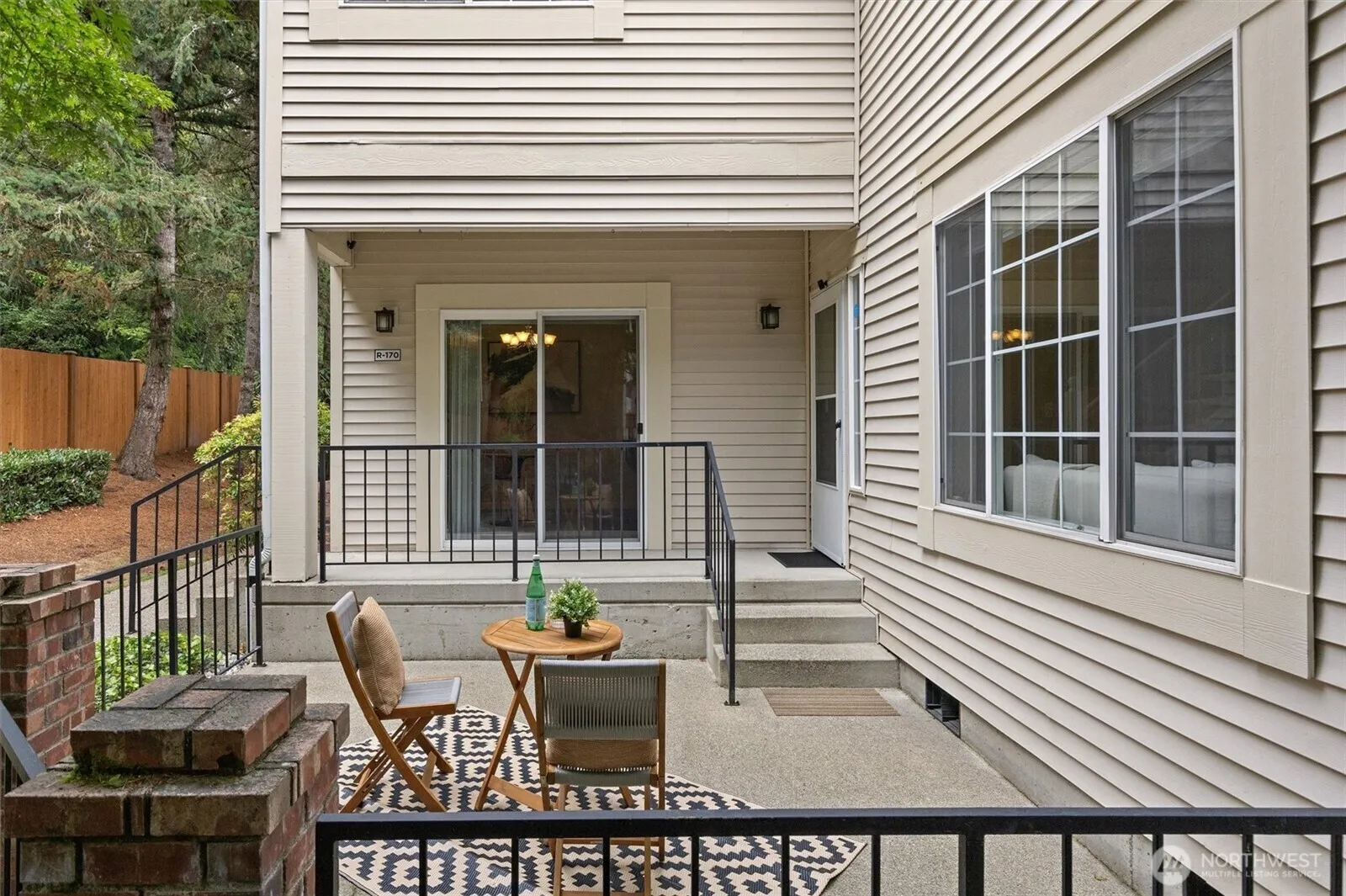 Property photo for 10909 Avondale Road Ne #r-170, Redmond