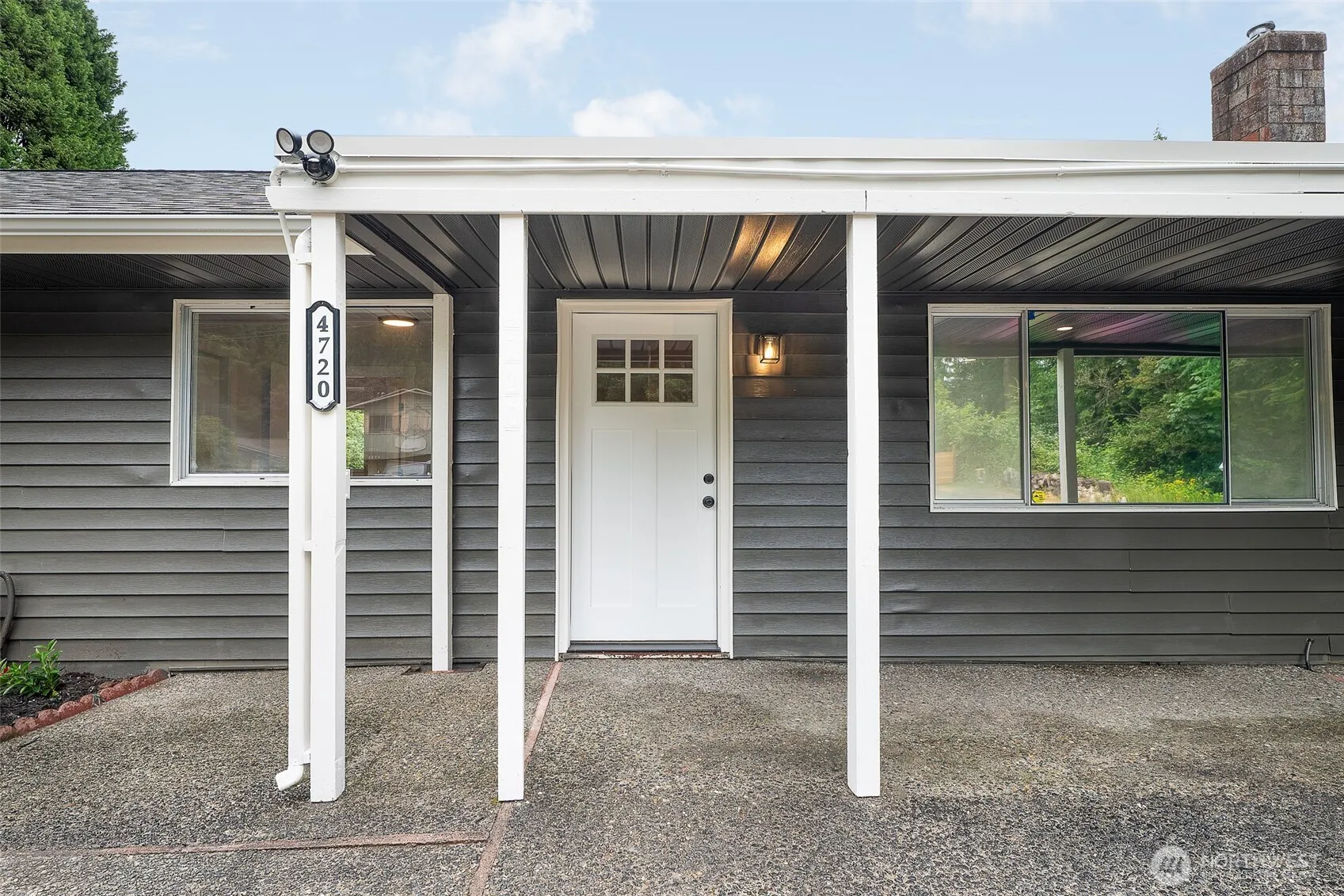 Property photo for 4720 224th Street Se, Bothell photo 2