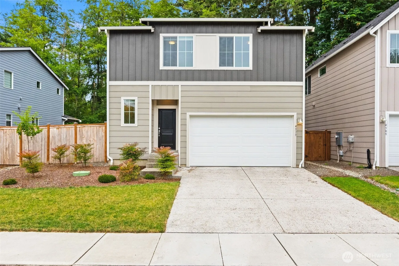 Property photo for 4313 23rd Court Ne, Olympia photo 2