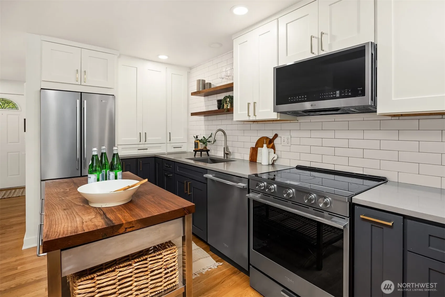 Property photo for 3300 B Government Way, Seattle photo 5