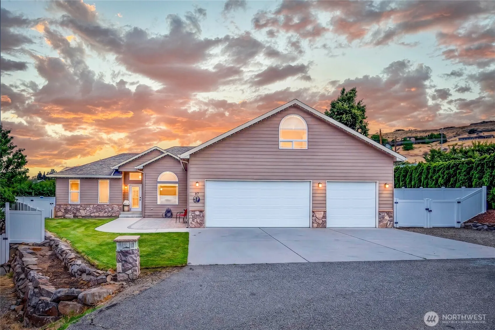 Property photo for 87 Springhill Drive, East Wenatchee