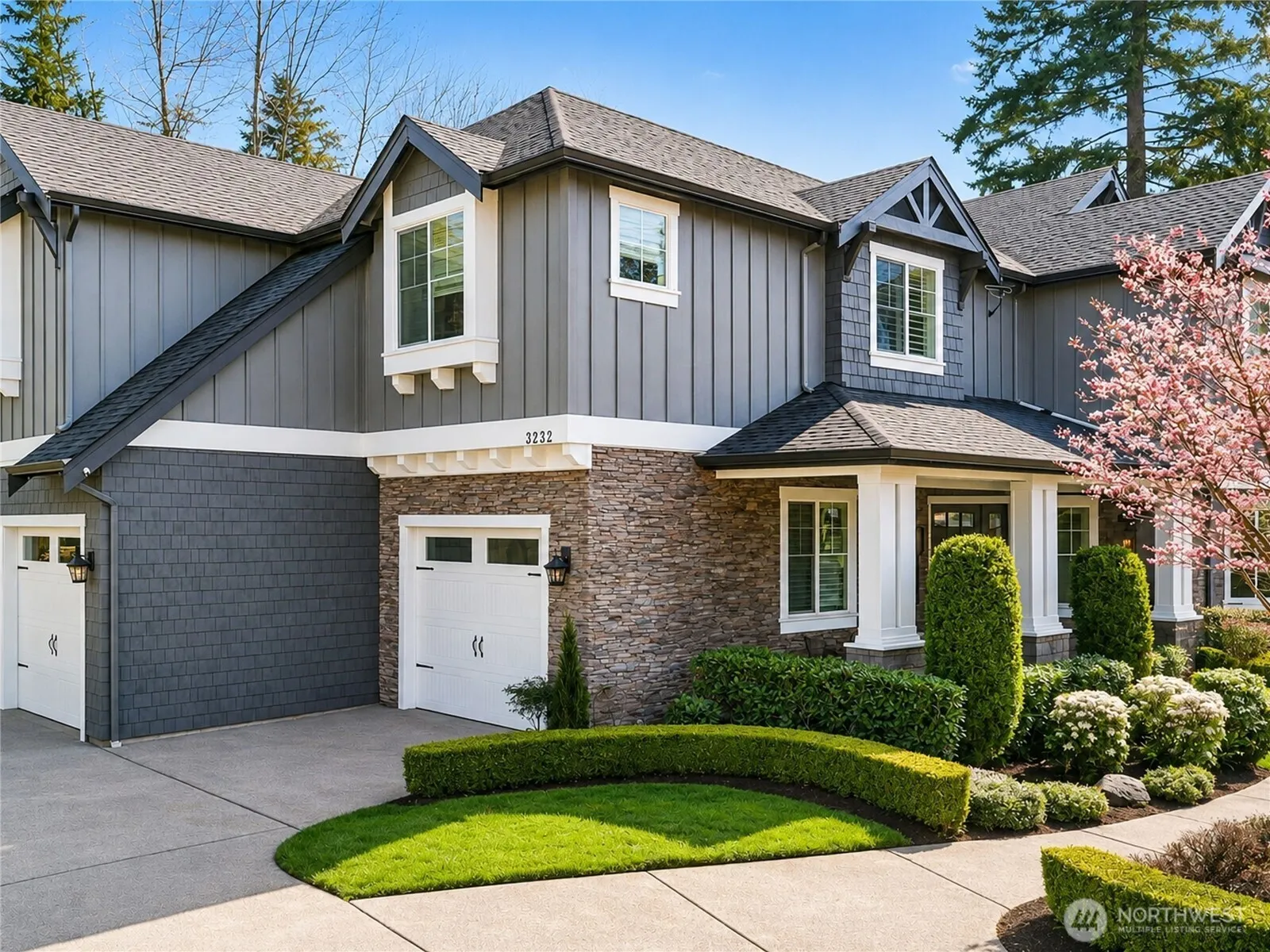 Property photo for 3232 112th Avenue Se, Bellevue