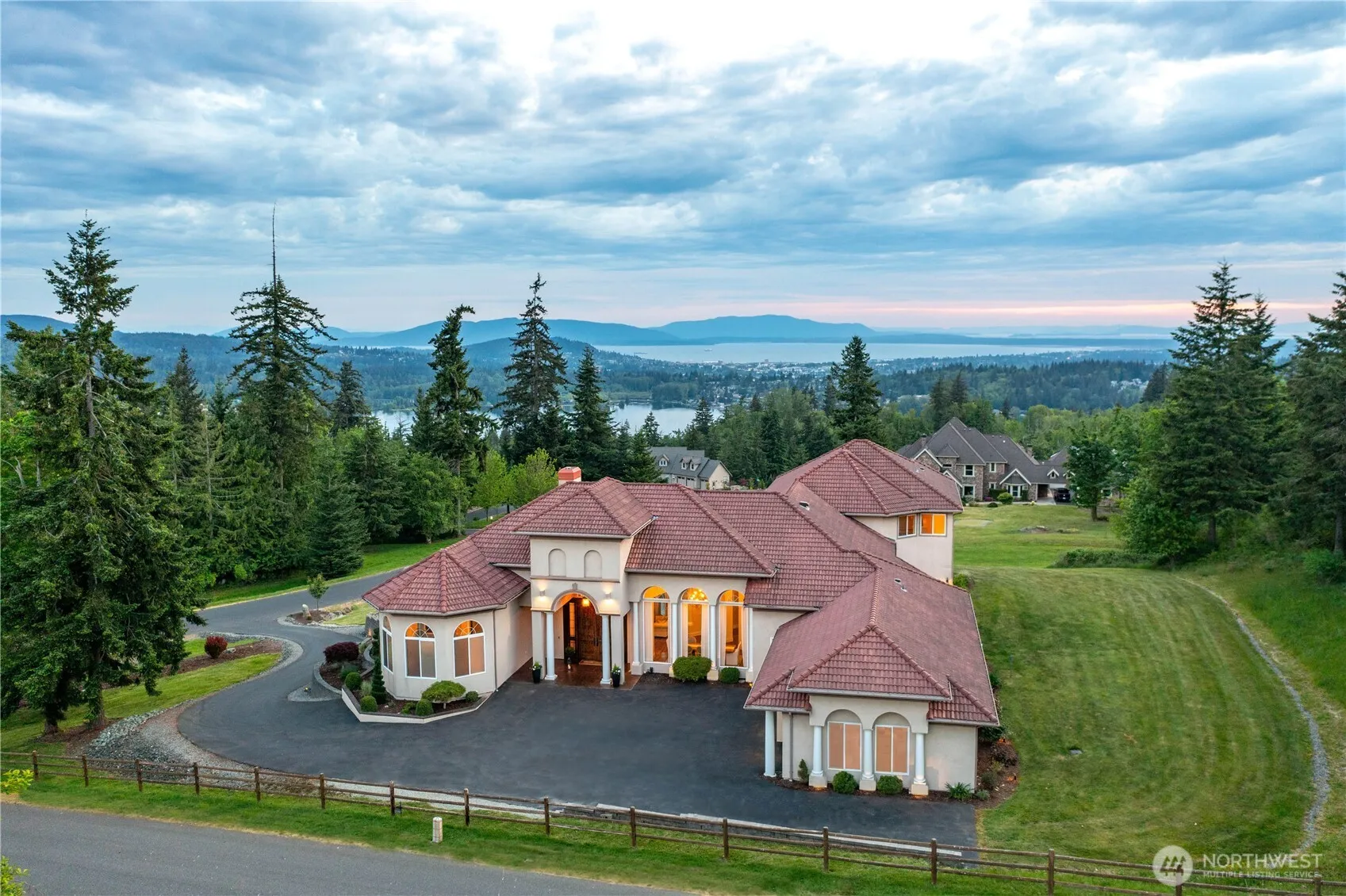 Property photo for 1880 Vineyard Place, Bellingham photo 4