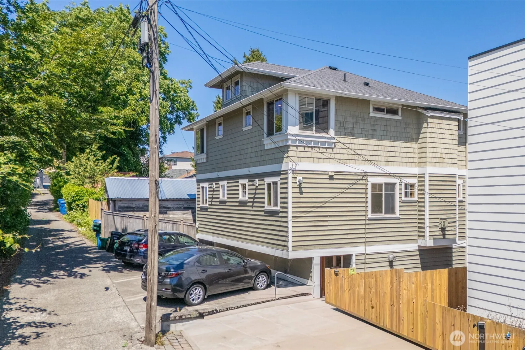 Property photo for 4105 Fremont Avenue N #a, Seattle