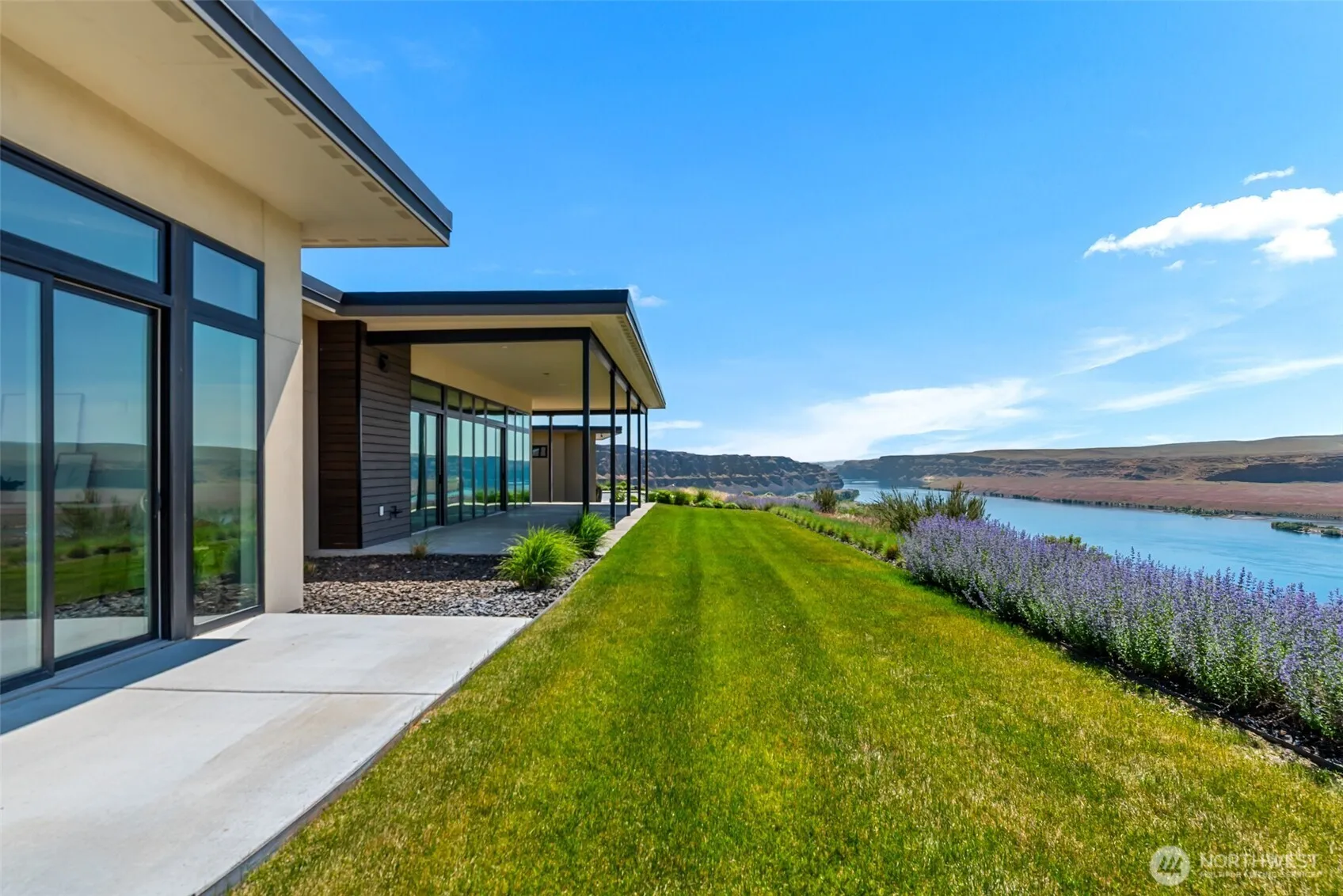 Property photo for 9665 Ridgeview Drive Nw, Quincy