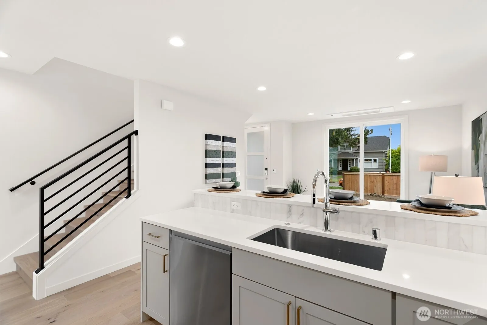 Property photo for 2815 W Bertona Street, Seattle photo 4