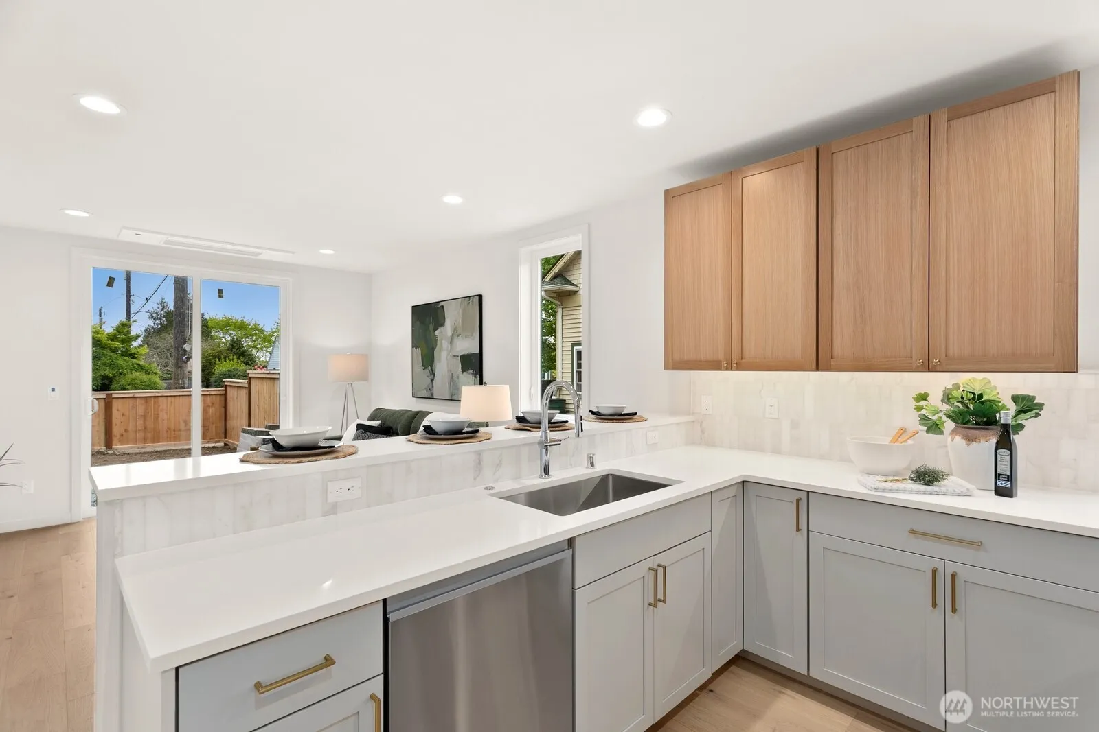 Property photo for 2815 W Bertona Street, Seattle photo 3