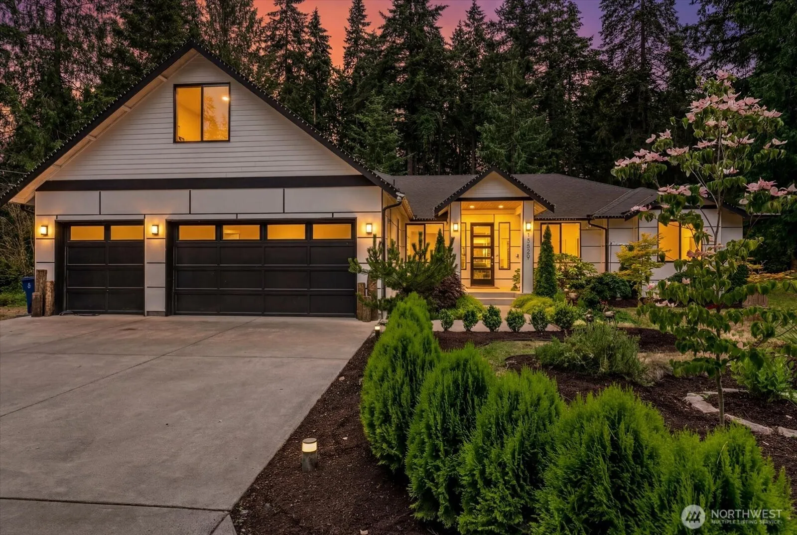 Property photo for 13529 Cascadian Way, Everett