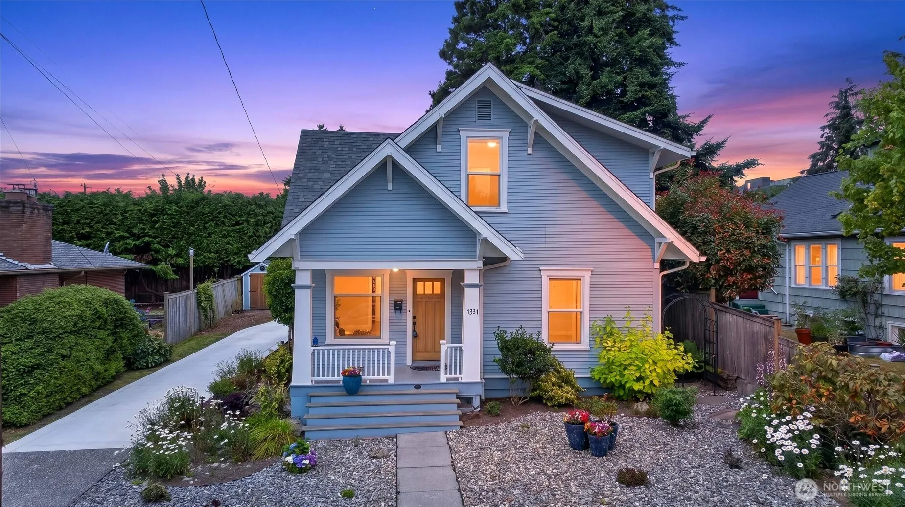 Property photo for 7337 Jones Avenue Nw, Seattle photo 2