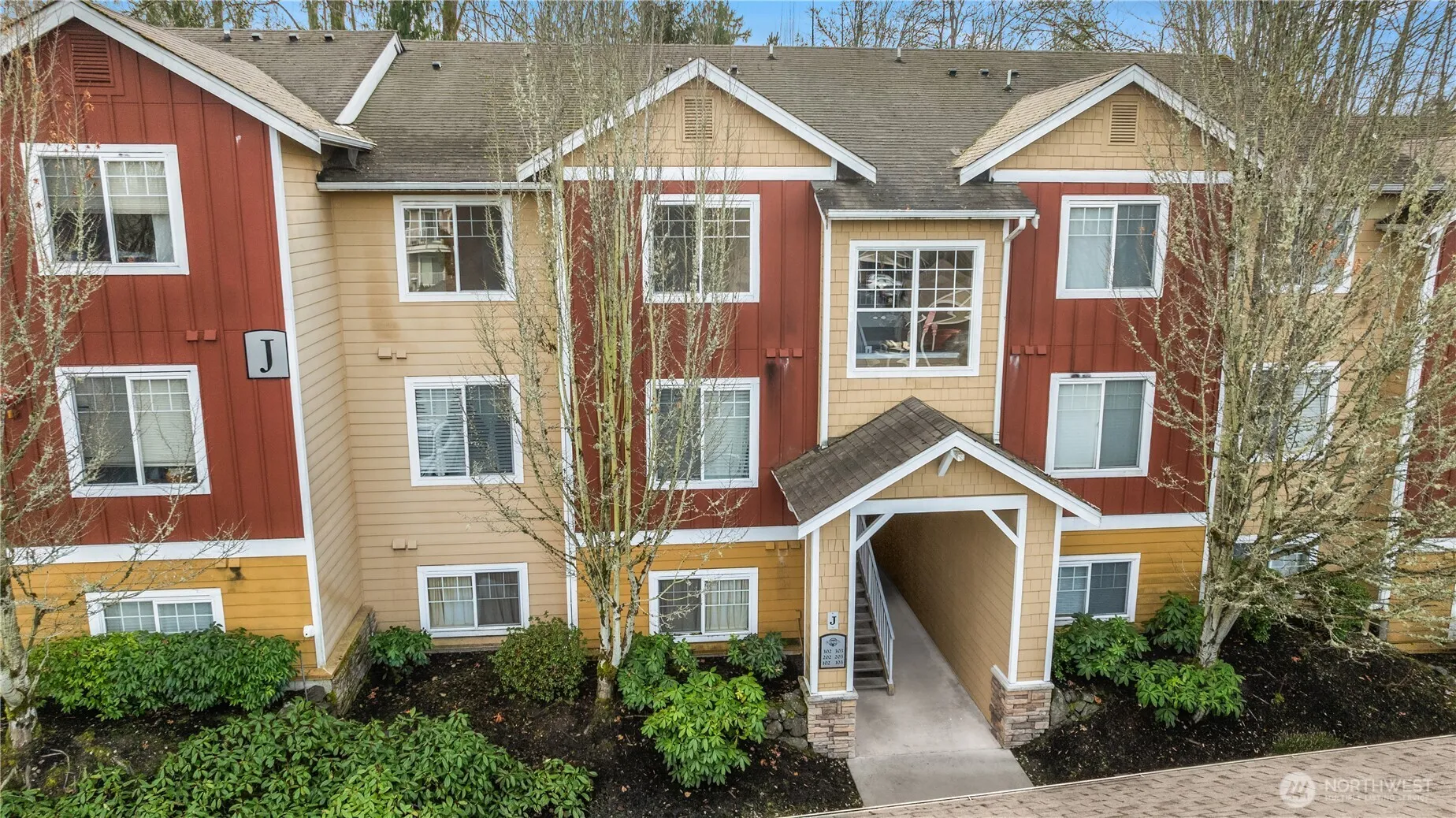 Property photo for 710 240th Way Se #j302, Sammamish