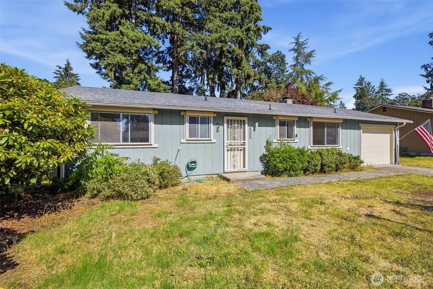 Property photo for 802 Oakcrest Drive Se, Lacey