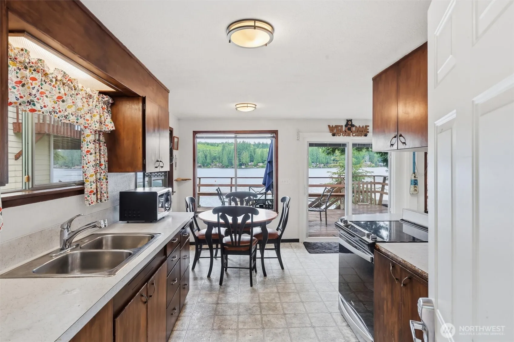 Property photo for 2020 S Lake Roesiger Road, Snohomish photo 2
