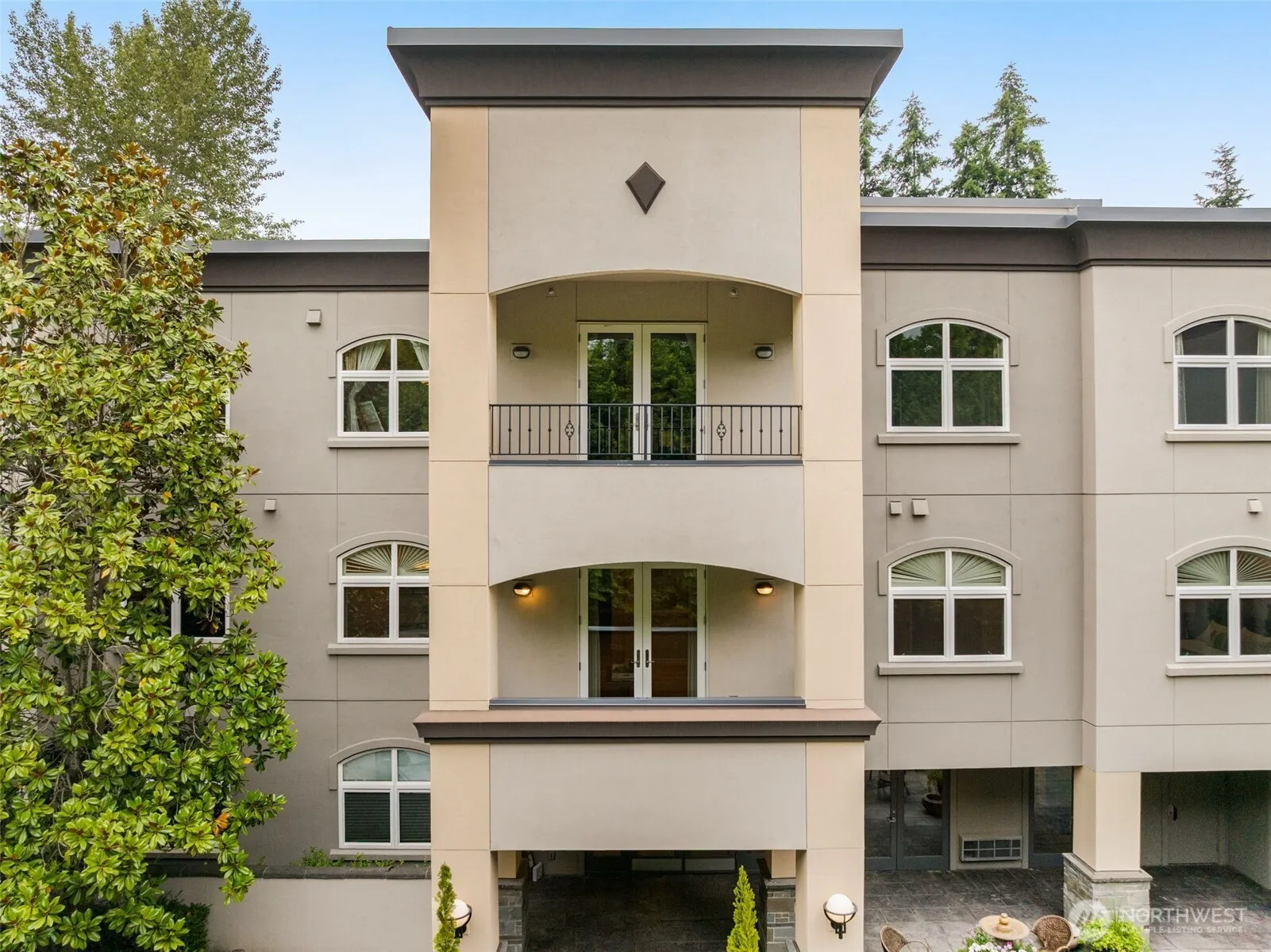 Property photo for 10398 Ne 17th Street #206, Bellevue